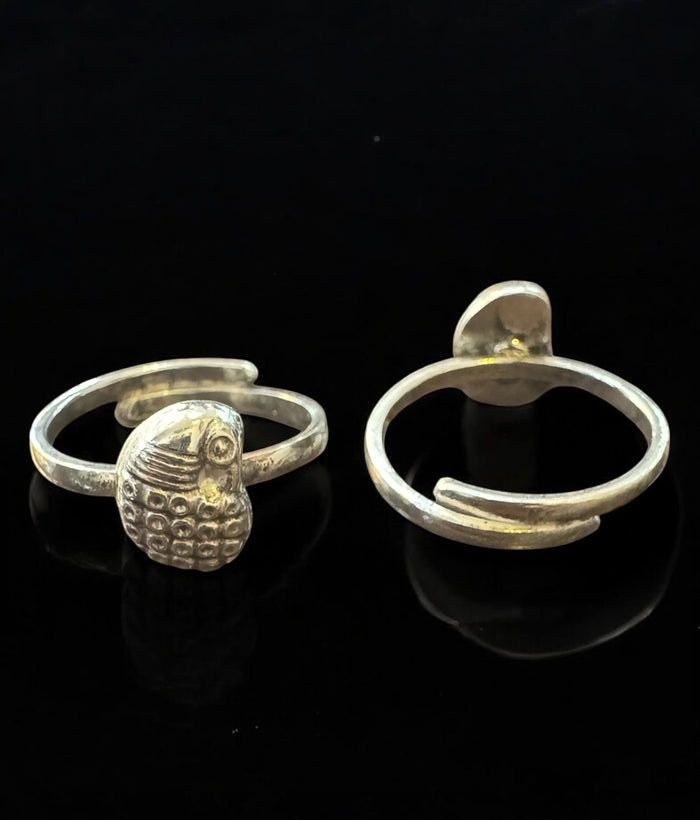 The Barha Silver Peacock Nakshi Toe-Rings